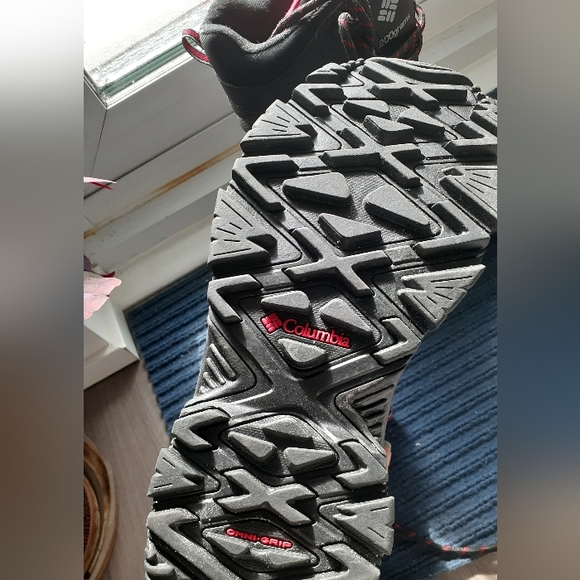 These Columbia Bugaboot 111 Winter Boots - Picture 5 of 5